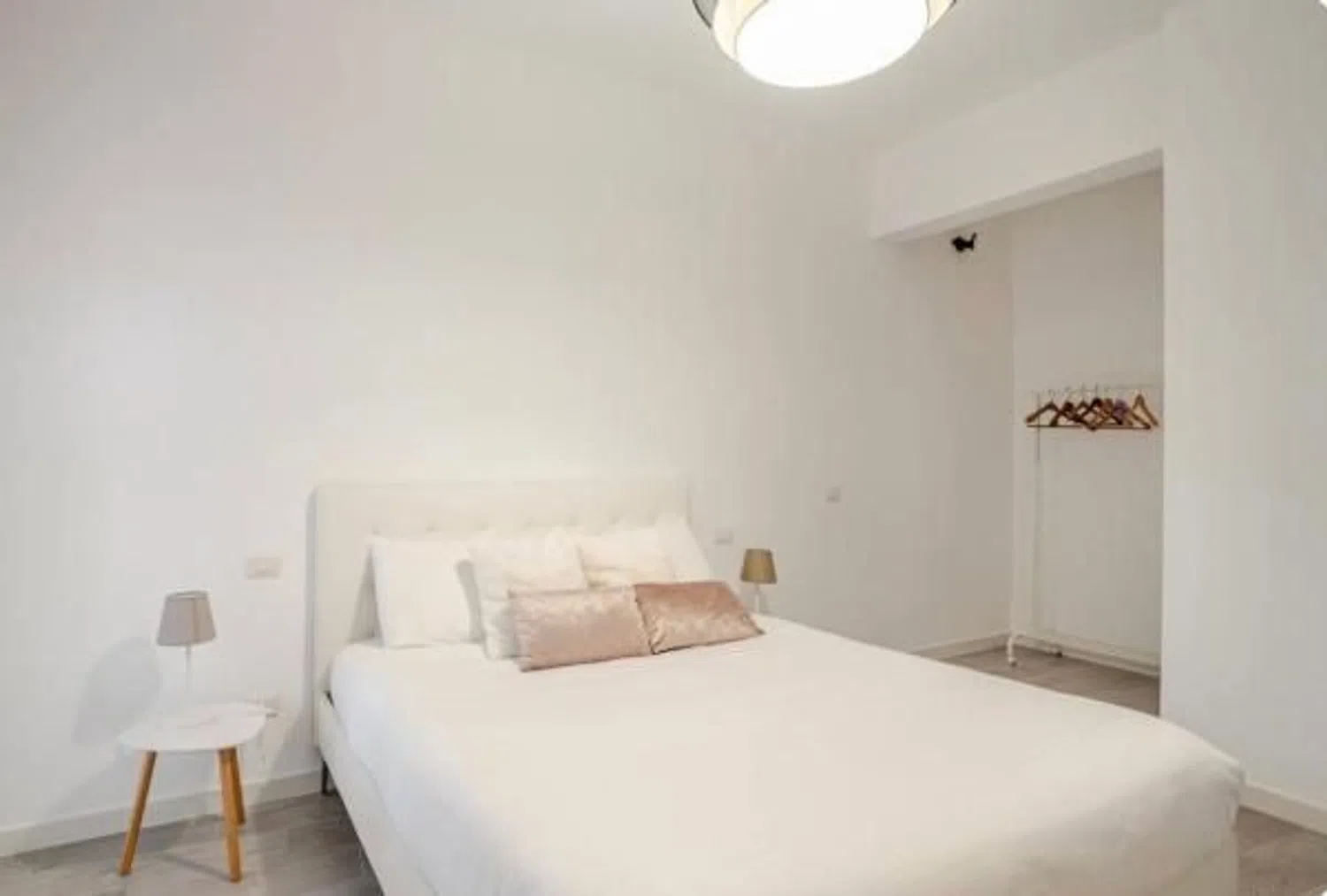 Piso en C. del Ave María, 20 - Foto 2