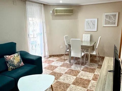 Piso en avenida de la Viñuela, 1