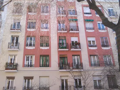 Piso en calle de Galileo, 70