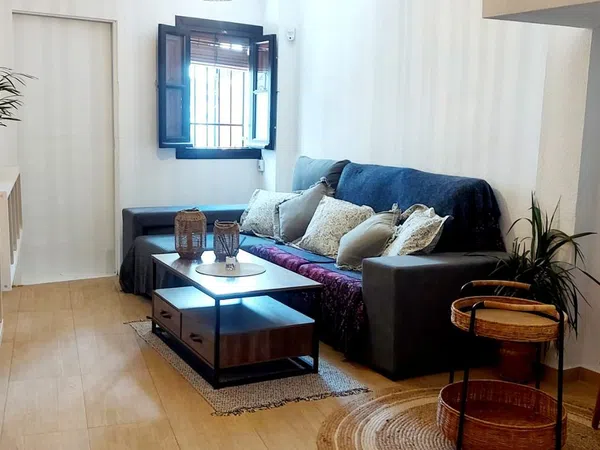 Chalet pareado en calle de horno de moral, 2