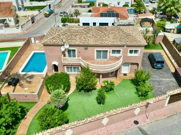 Chalet en  Calle Jorge Manrique 83 - Foto 1