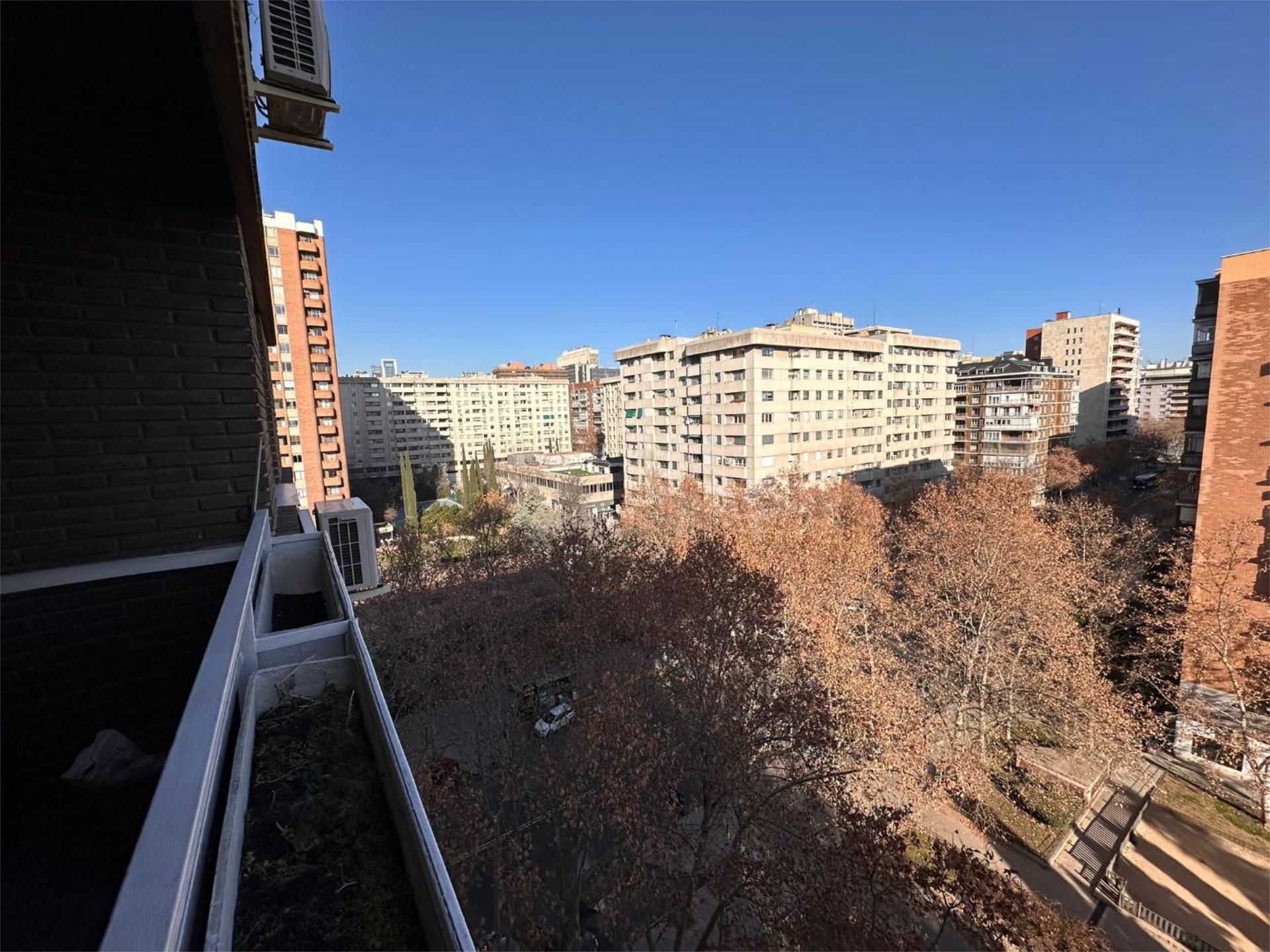 Piso en  Paseo de La Habana 3 - Foto 2