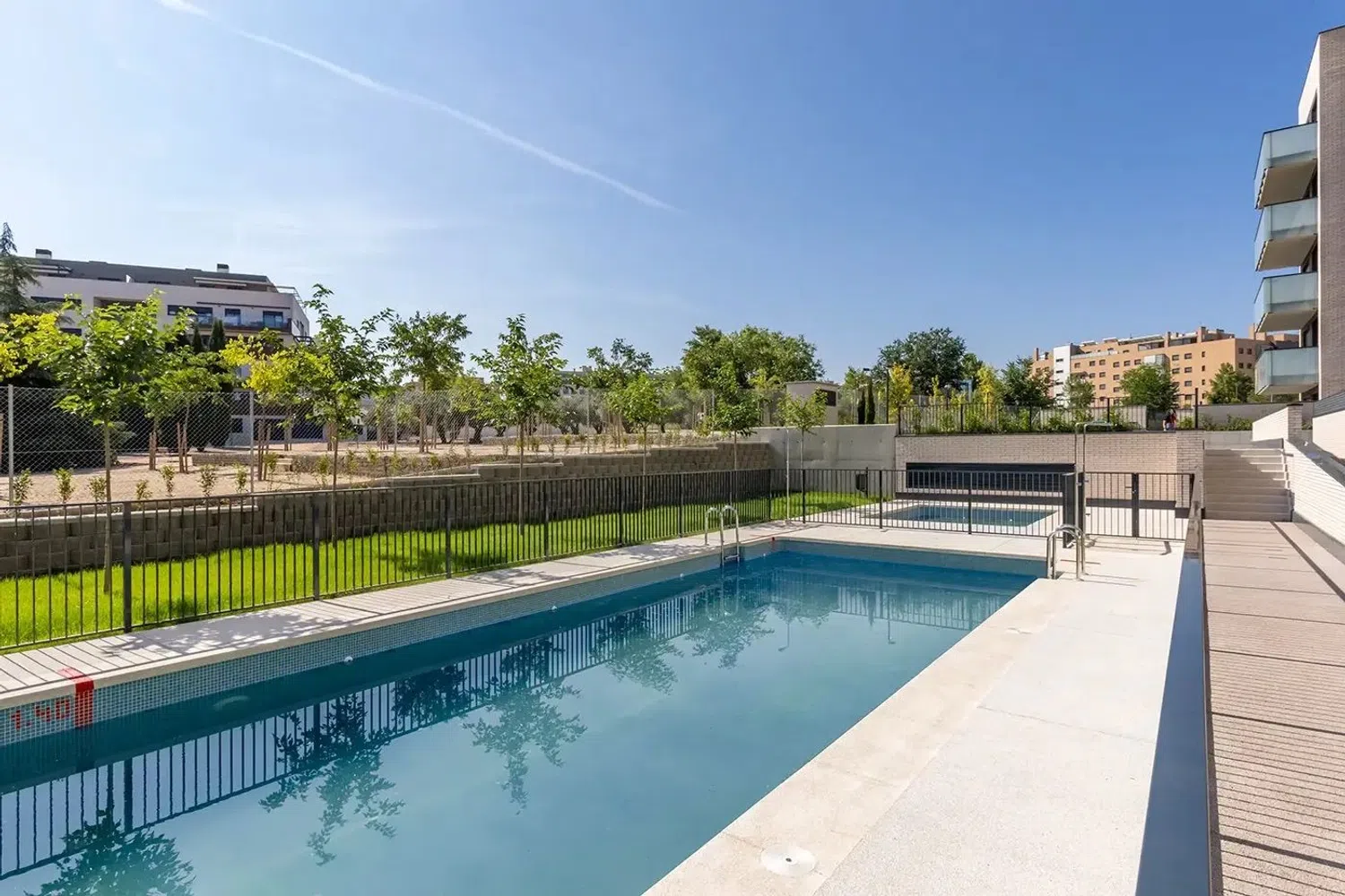 Piso en calle Margarita Xirgu, 19 - Foto 2