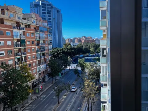 Piso en calle del Pintor Monleón, 2