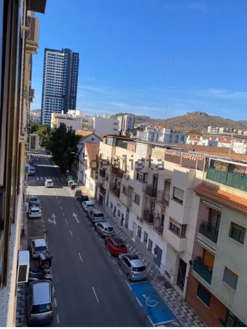 Piso en  Calle Peinado 32