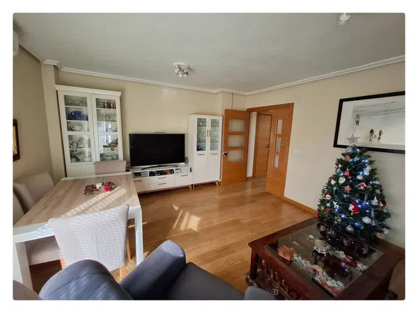 Piso en calle Arcipreste Emilio García Navarro, 17 - Foto 1