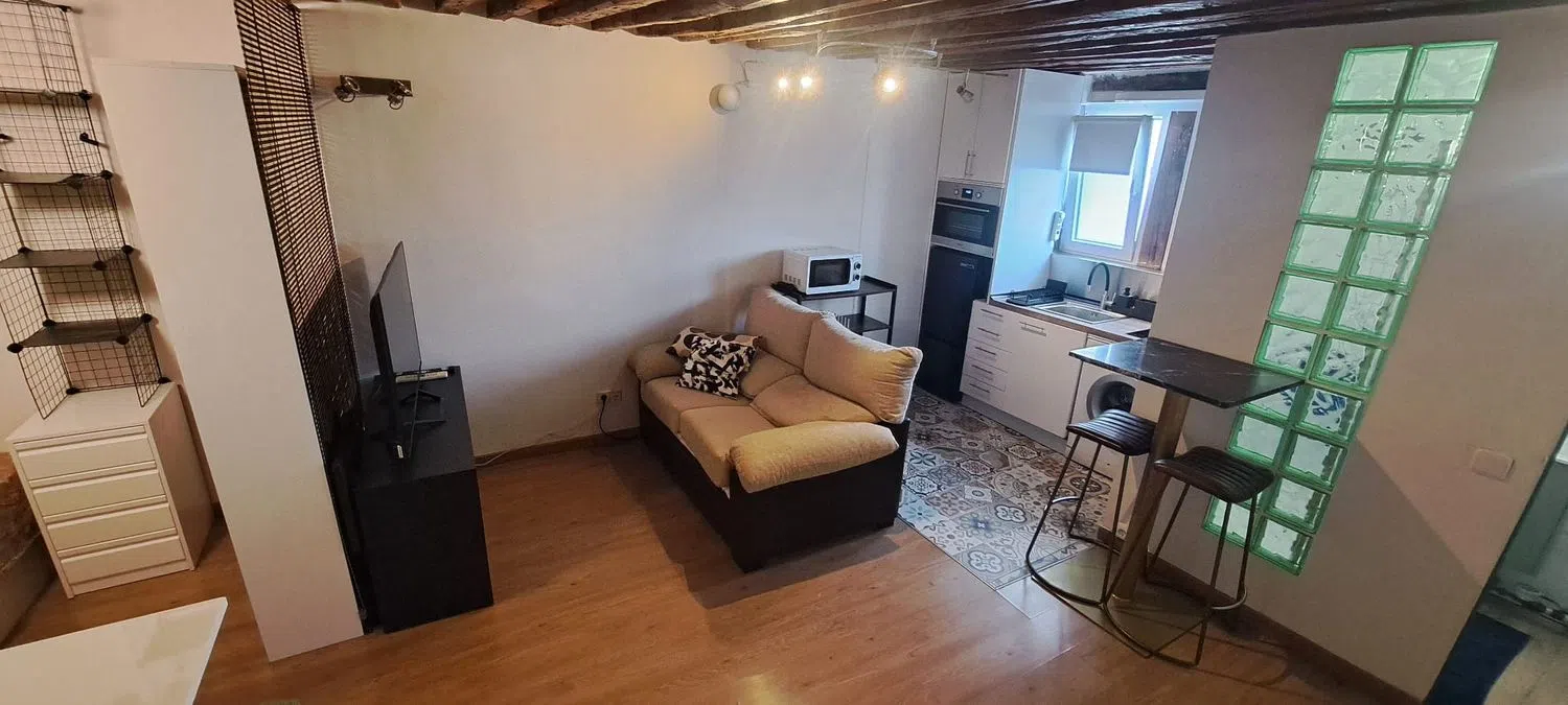 Estudio en calle de Moratín, 23 - Foto 2