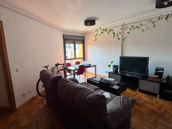Piso en Avenida Roma, 4, HUCA-La Cadellada - Foto 1