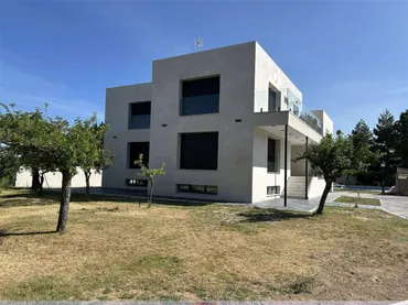 Chalet en  Avenida Villamayor 124 - Foto 1