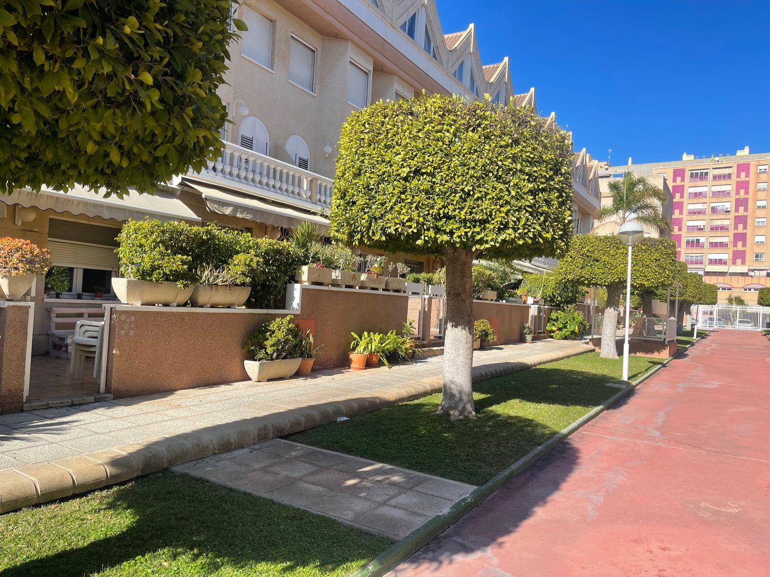 Chalet adosado en calle Ontinyent, 94 - Foto 2