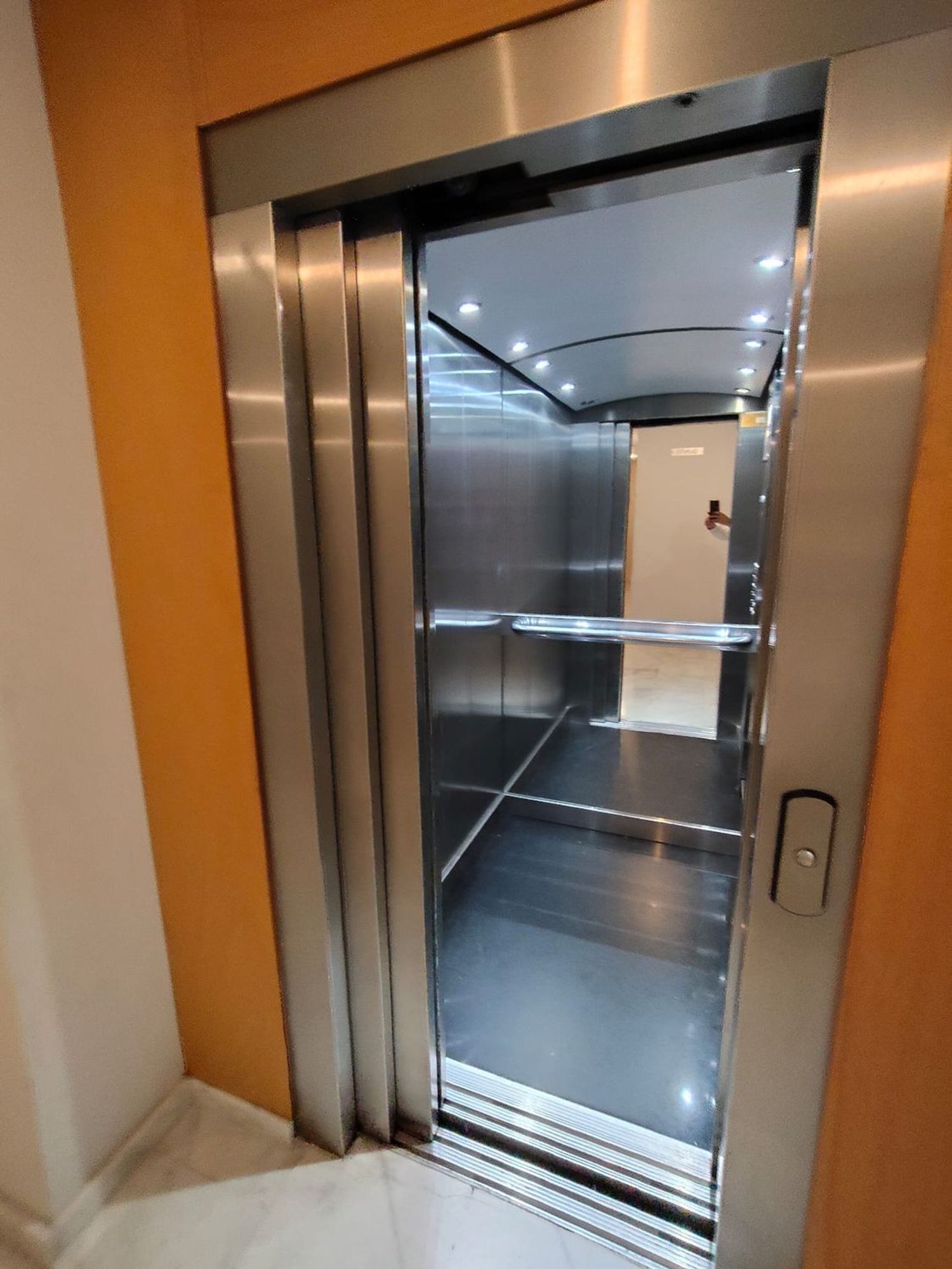 Piso en calle Poeta José Agustín Goytisolo, 12 - Foto 4