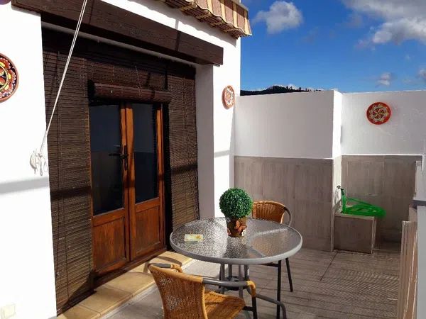 Casa rural en Paseo los Rosales, 30 b - Foto 1