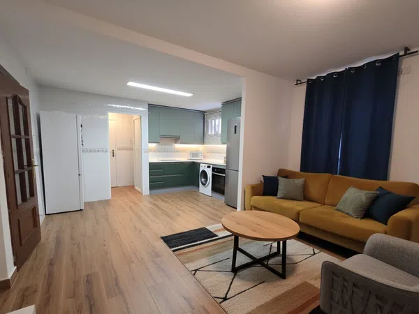 Piso en calle de Pinos Baja, 11