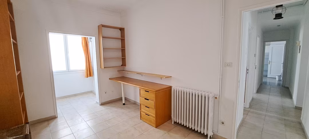 Piso en  Carrer del Marquès de la Sènia 33 - Foto 3