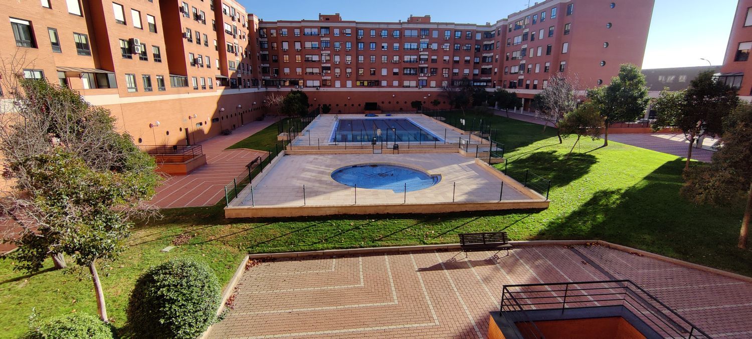 Piso en Calle de Valverde de los Arroyos, 1 - Foto 2