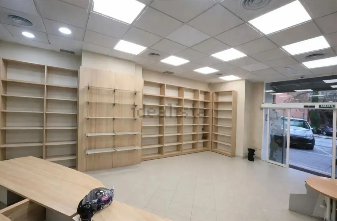 Piso en  Avenida Cristóbal Colón 18 - Foto 3