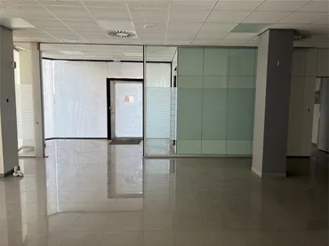 Local comercial en  Avinguda Sant Francesc 18 - Foto 5