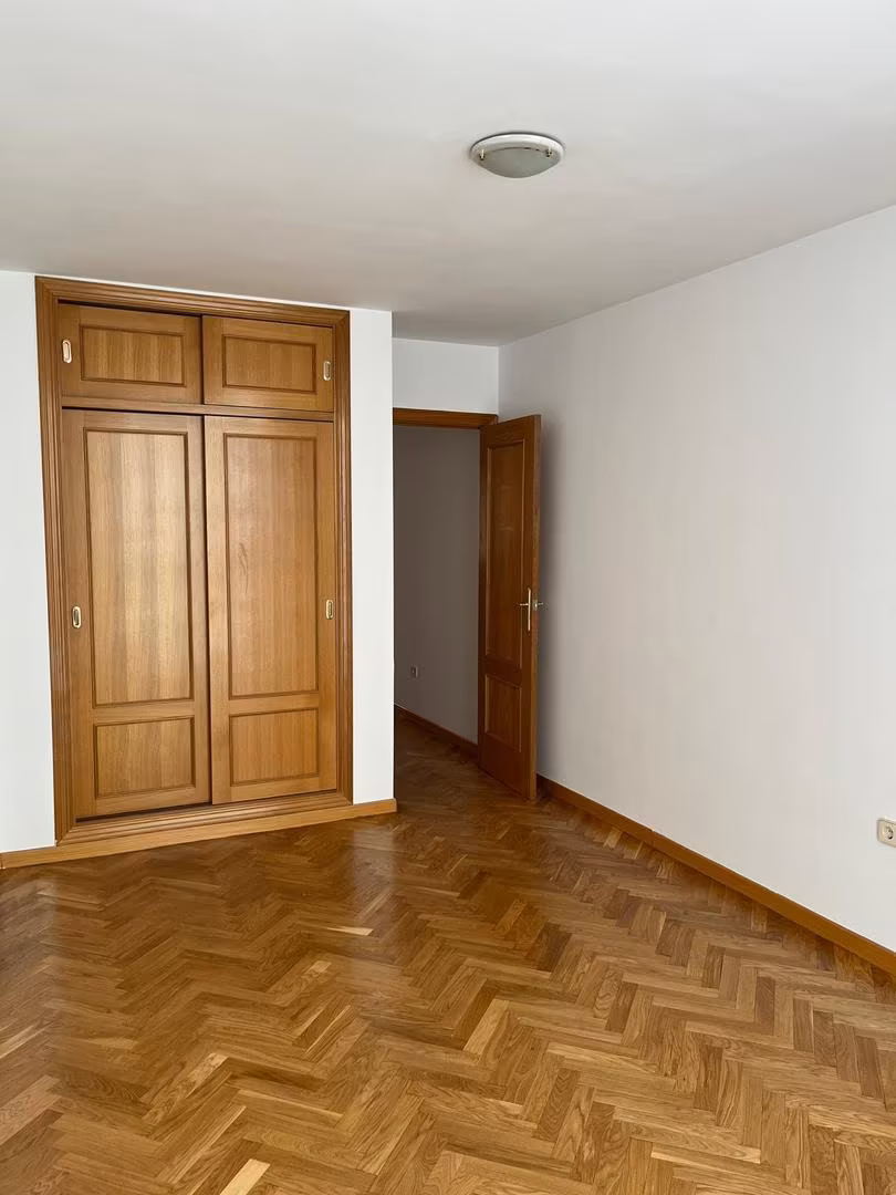 Piso en  Calle de Montenegrón 6 - Foto 4