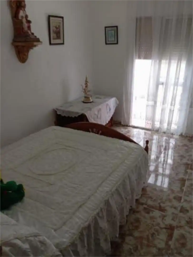 Piso en barrio tranquilo - Foto 4