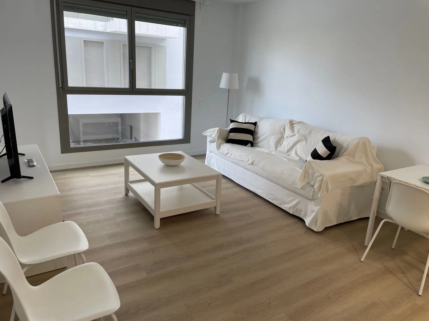 Piso en calle Doctor Alfonso Chiscano Díaz, 24 - Foto 1