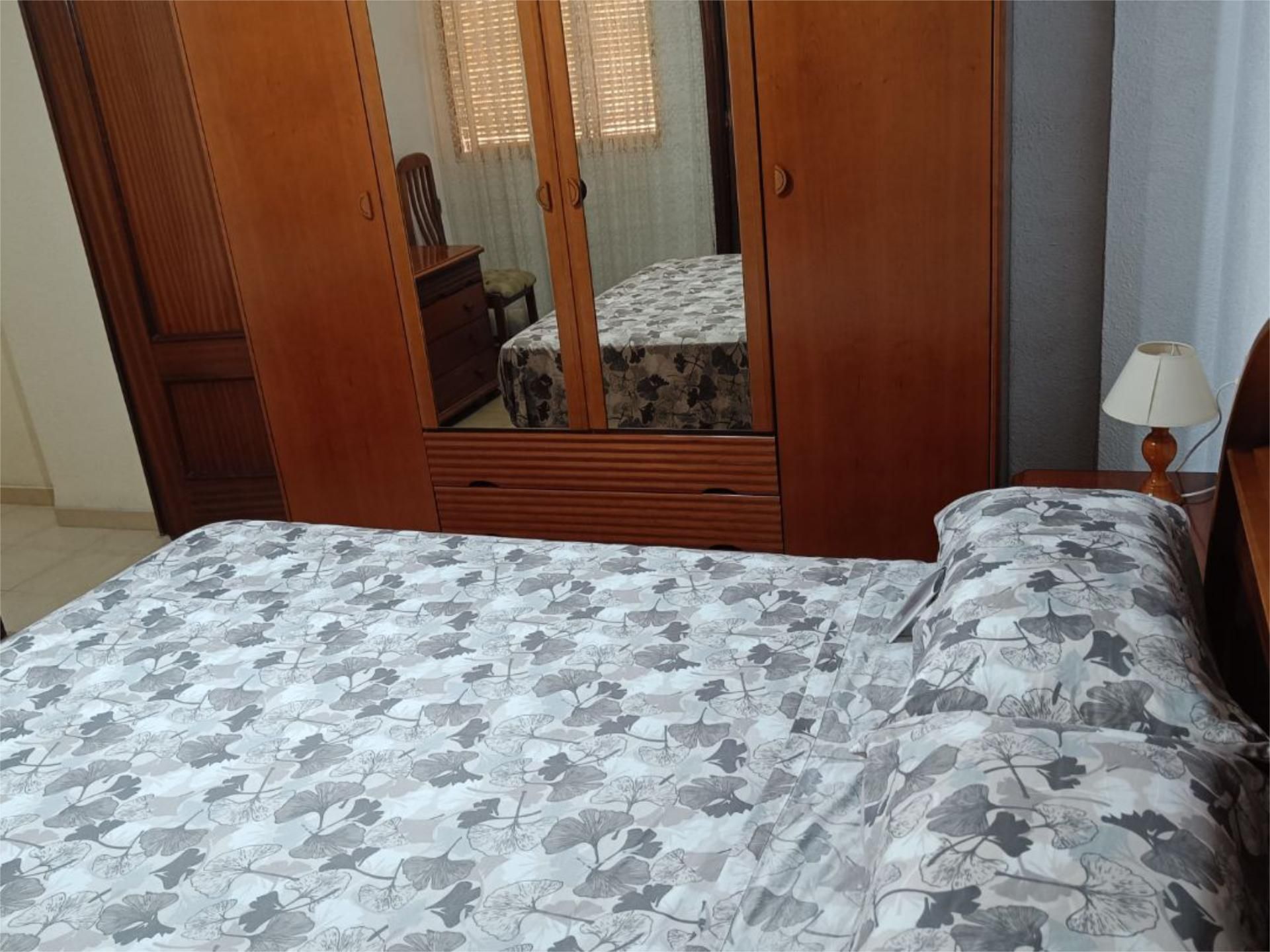 Piso en  Carrer Cronista Viravens 25 - Foto 11