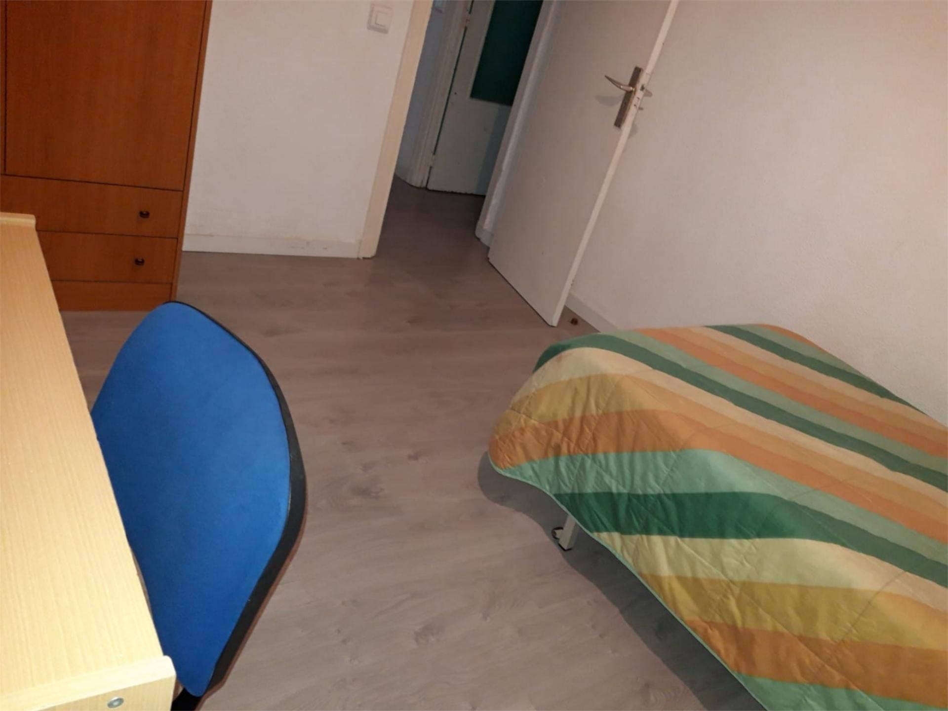 Piso en  Avenida de Villamayor 10 - Foto 13