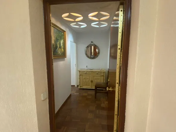 Ático en calle de Salas Barbadillo, 56