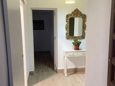 Piso en calle Cardenal Rodrigo de Castro, 8