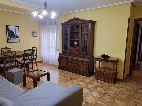 Piso en Buenavista, Oviedo - Foto 1