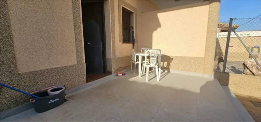 Casa adosada en Los Llanos de San Vicente - Foto 2