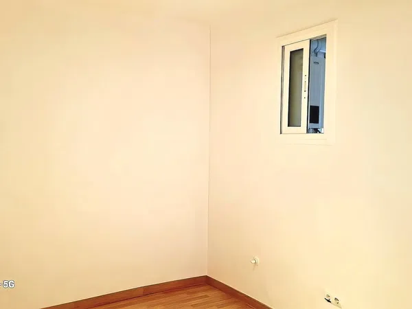 Piso en calle de la Independència, 144 - Foto 7