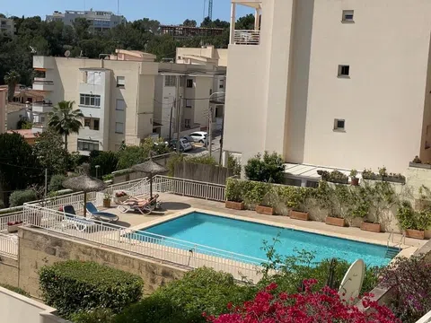Piso en calle de Niça, 2