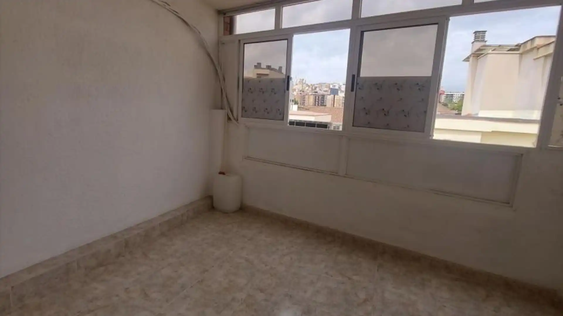 Piso en  Plaça de la Constitució 3 - Foto 6