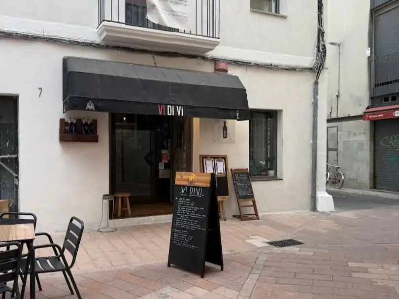 Local comercial en  Plaça de Miró de Montgrós 7 - Foto 9