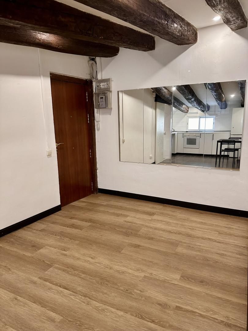 Piso en  Carrer de Joaquín Costa 1 - Foto 3