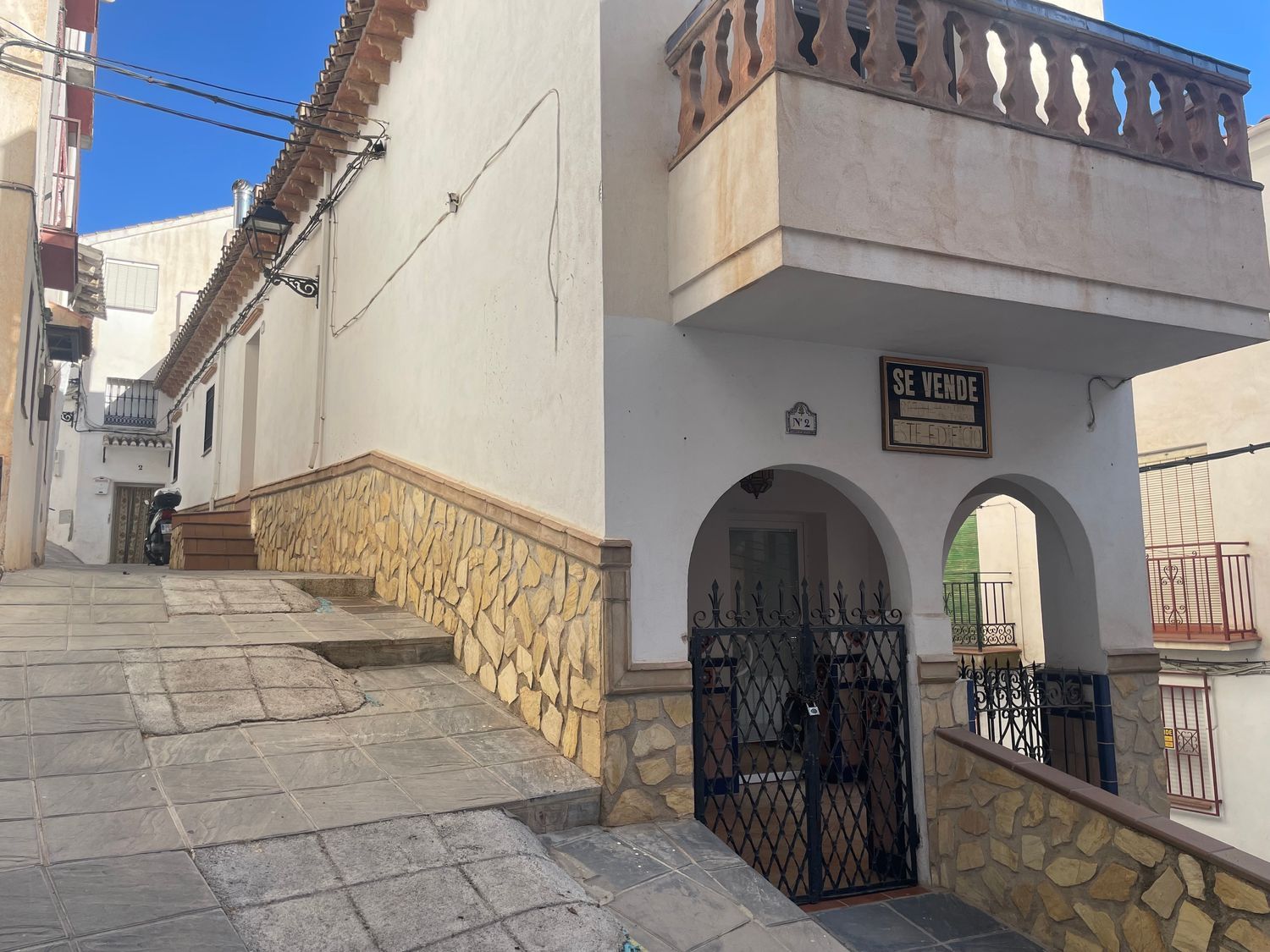 Chalet pareado en Calle Genil, 1 -3 - Foto 2