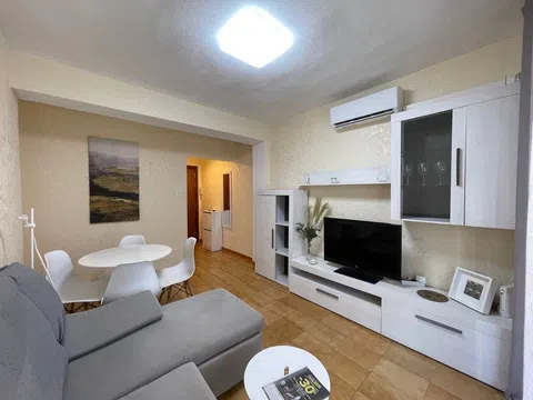 Piso en calle Béjar, 6