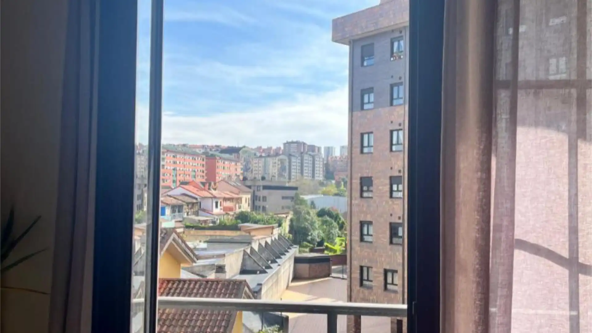 Piso en  Calle Darío de Regoyos 7-21 - Foto 5