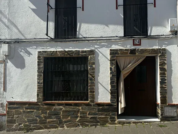 Chalet adosado en Calle Trujillo, 24 - Foto 1