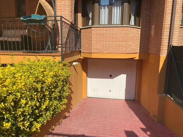 Chalet adosado en calle Pablo Neruda, 32 - Foto 3