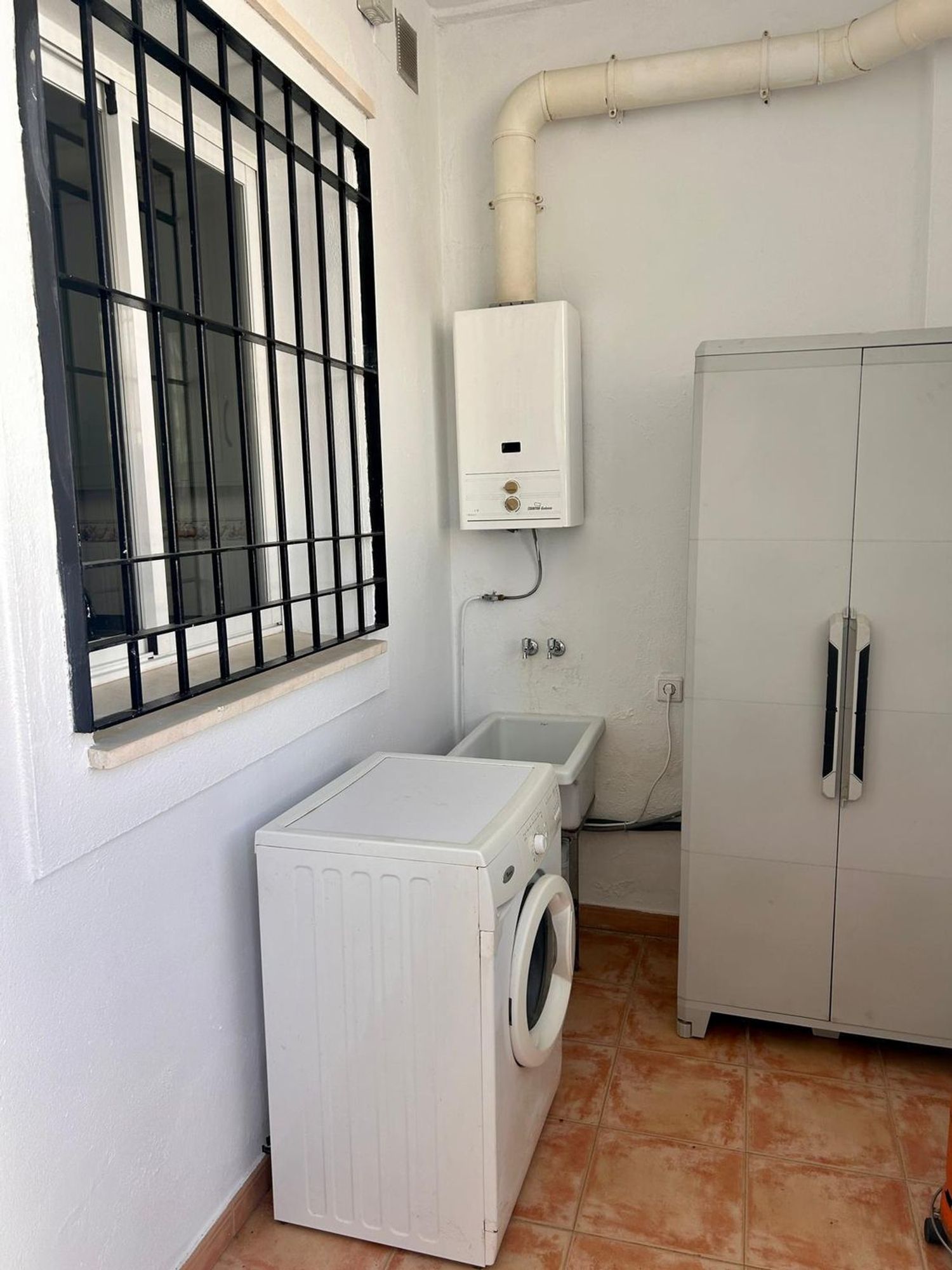 Chalet adosado en Urb. el capricho Barrio Alcolea - Foto 10