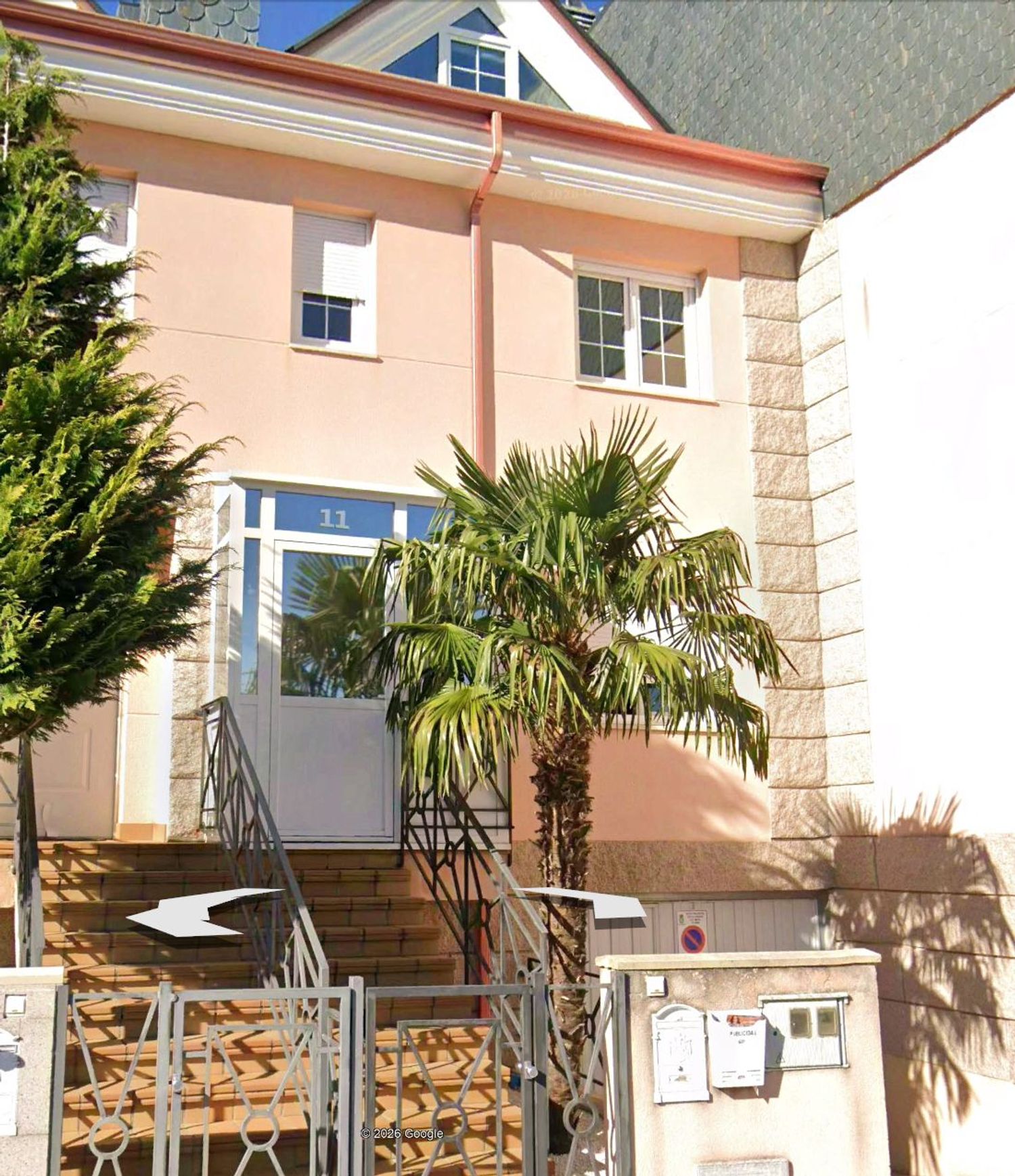 Chalet adosado en Avenida Reino de León, 11 - Foto 2
