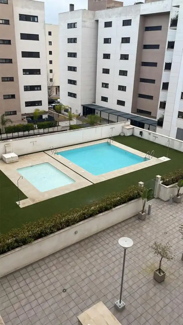 Piso en  Calle Escritora Ángeles López de Ayala 7 - Foto 2