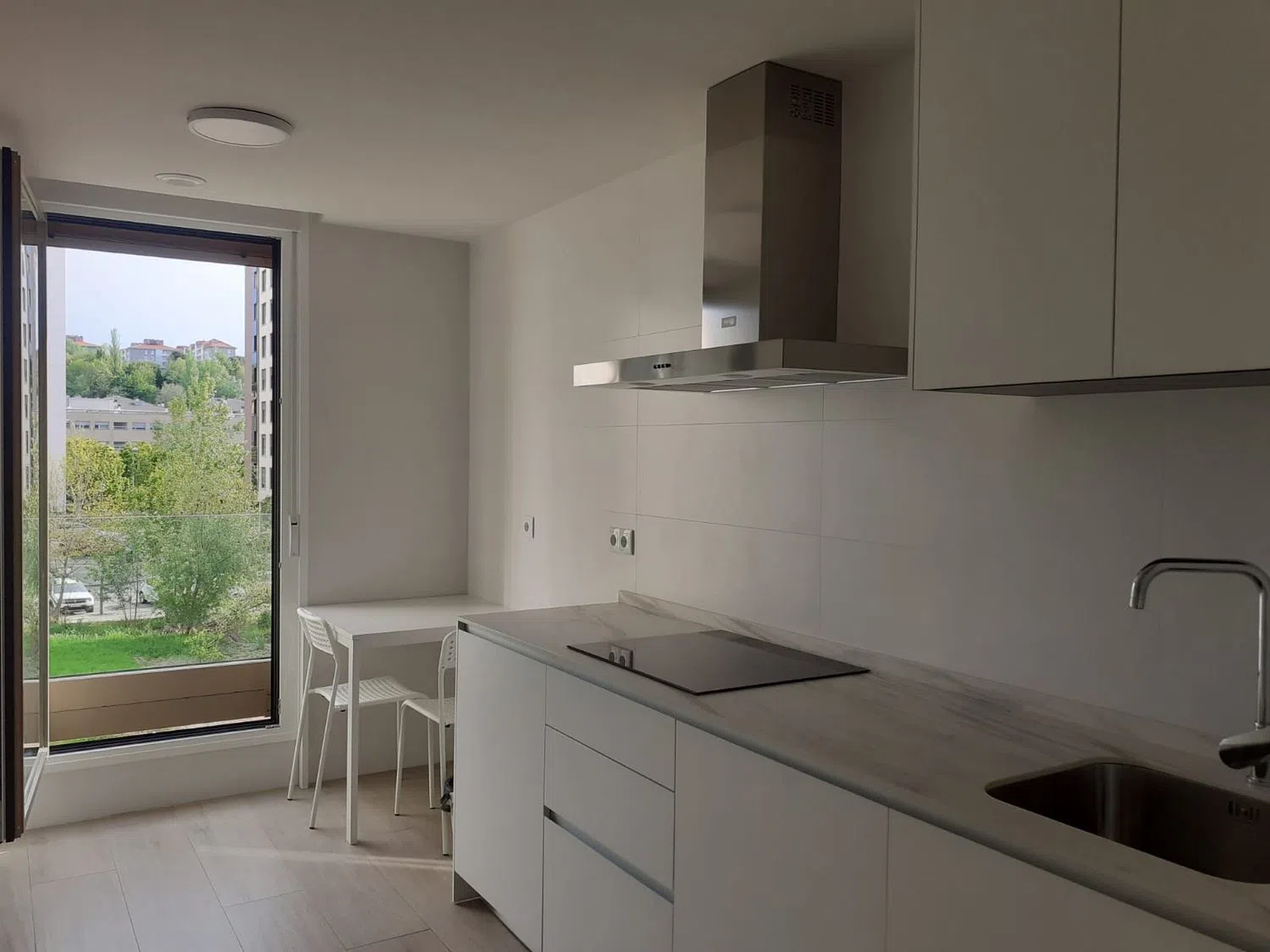 Piso en calle Madrid, 28 - Foto 1