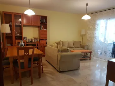 Piso en  Avenida Nuestro Padre Jesús Cautivo 21 - Foto 1