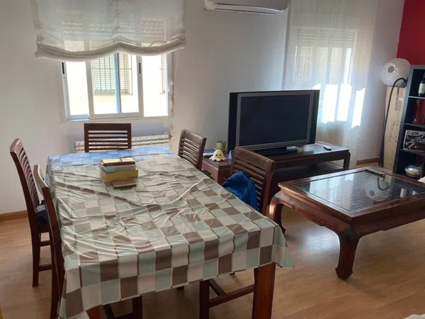 Piso en calle de Oudrid, 2