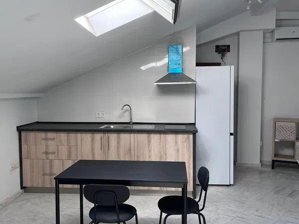 Estudio en Calle Benavente, 14 - Foto 2