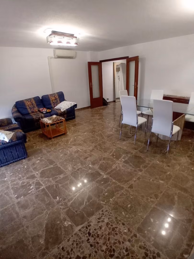 Piso en  Avenida Salamanca 6B
