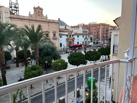 Piso en plaza de San Agustín, 12