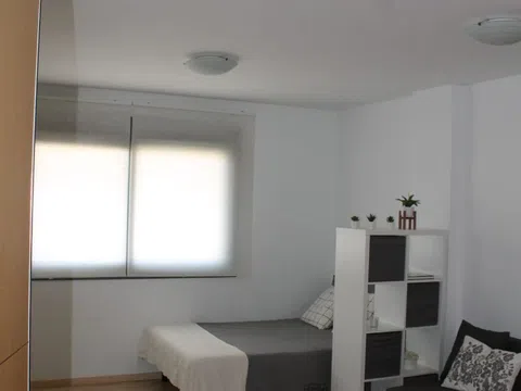 Estudio en Pacífico, 18